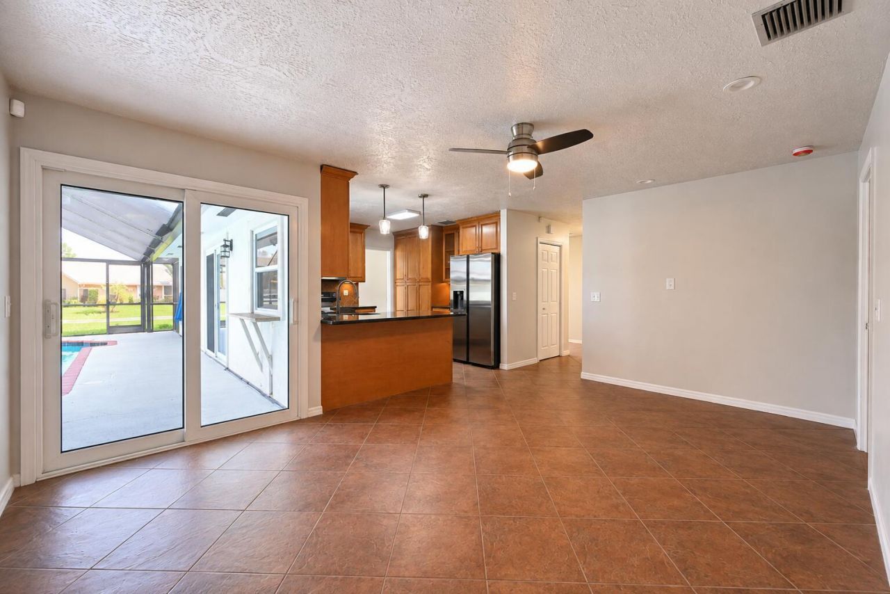 1091 SE Preston Lane, Port Saint Lucie, FL 34983 Photo