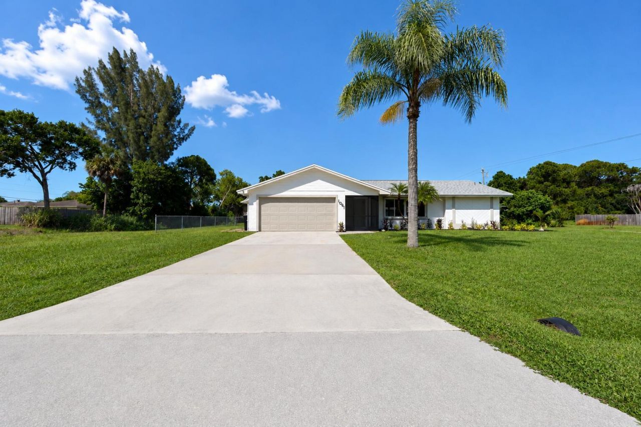 1091 SE Preston Lane, Port Saint Lucie, FL 34983 Photo