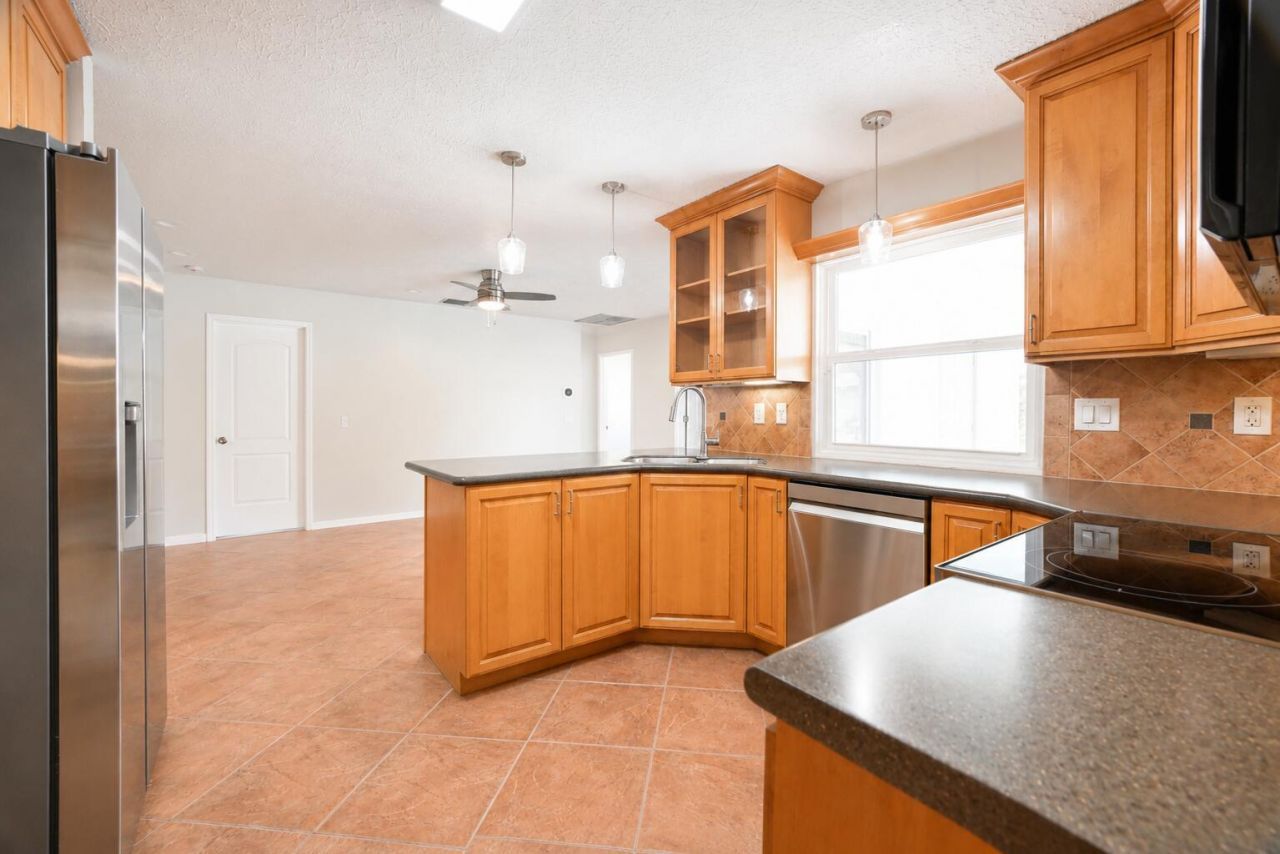 1091 SE Preston Lane, Port Saint Lucie, FL 34983 Photo