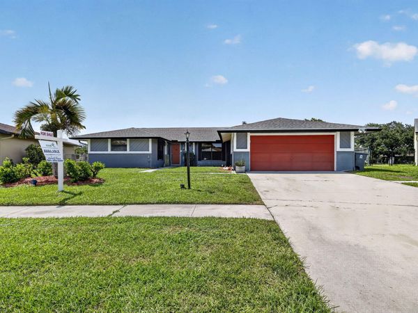 8353 Raymond Drive, Boynton Beach, FL 33472