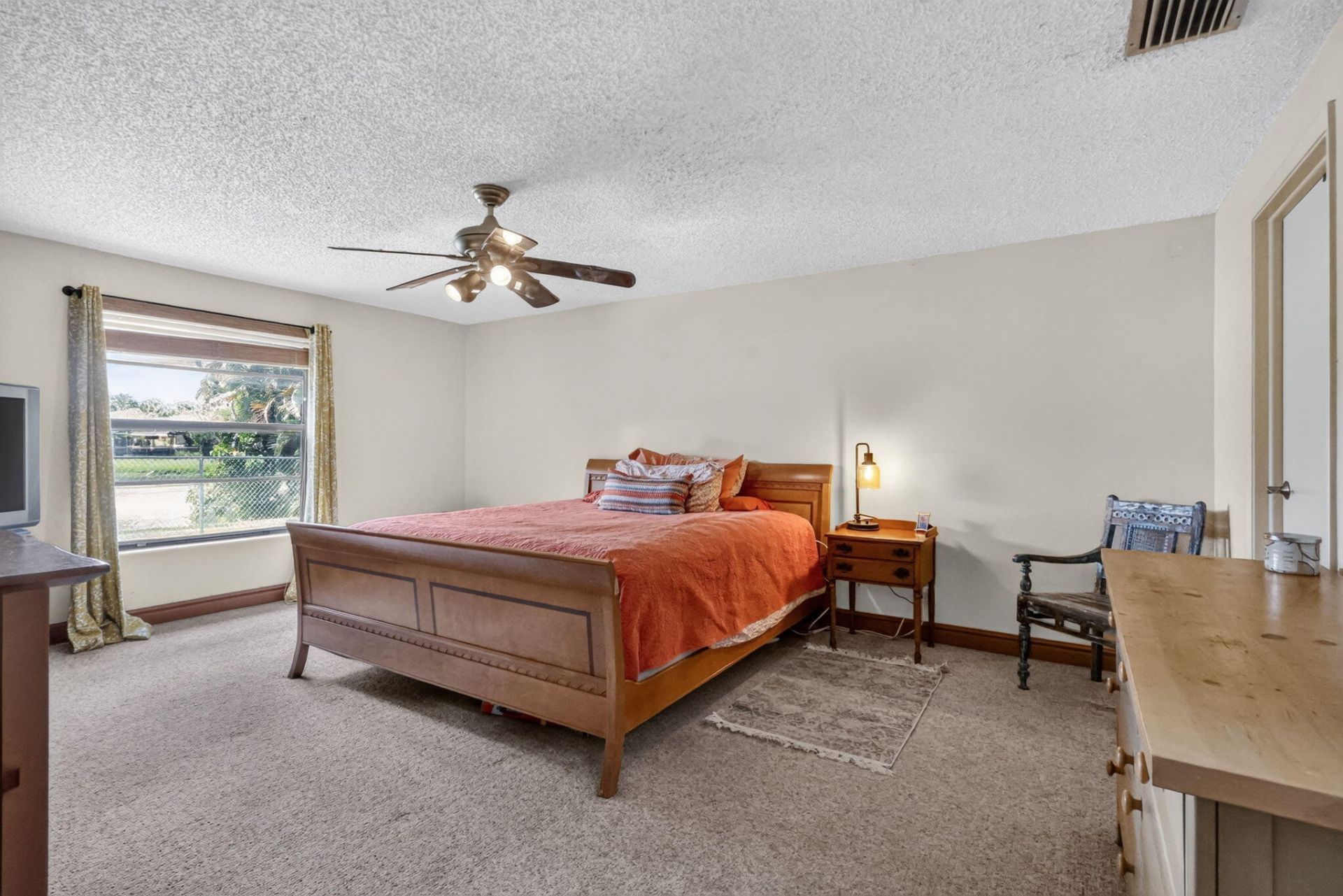 8353 Raymond Drive, Boynton Beach, FL 33472 Photo