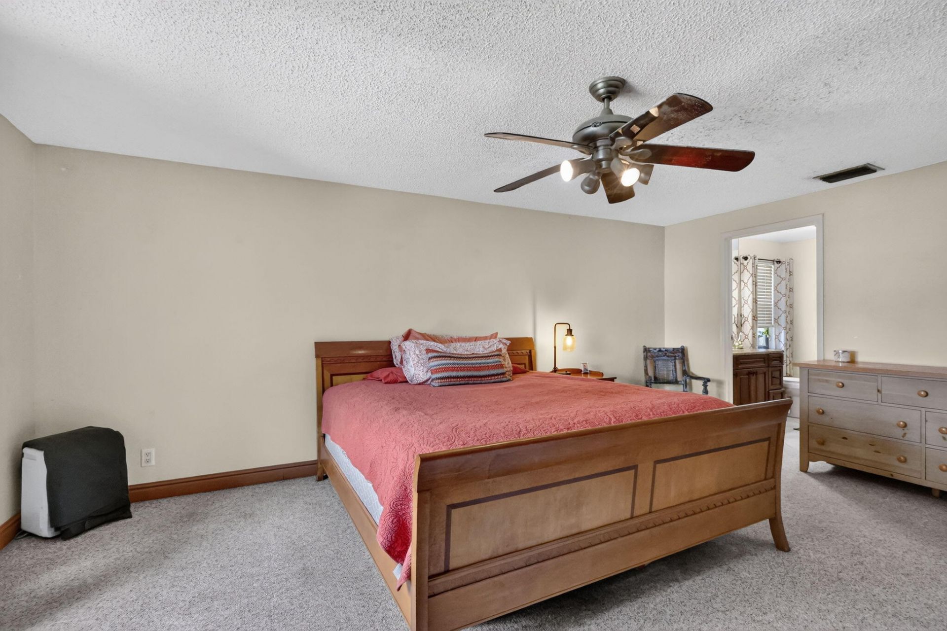 8353 Raymond Drive, Boynton Beach, FL 33472 Photo