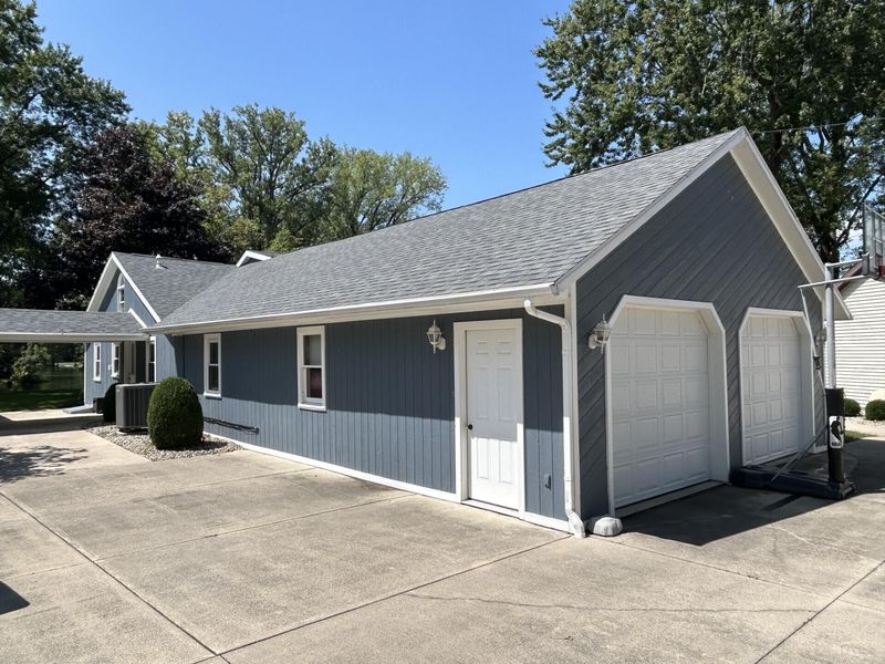21 Breezewood Lane, Saint Marys, OH 45885 Photo 4