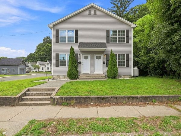 9-11 James St, Holyoke, MA 01040