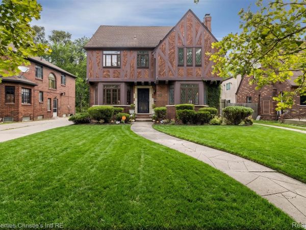 18944 Warrington Drive, Detroit, Mi 48221
