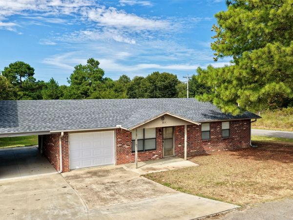 1812 Sunset Drive , Eufaula, OK 74432