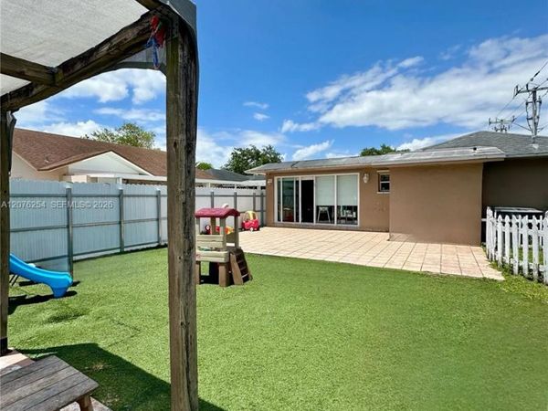 10330 Puerto Rico Dr , Cutler Bay, FL 33189