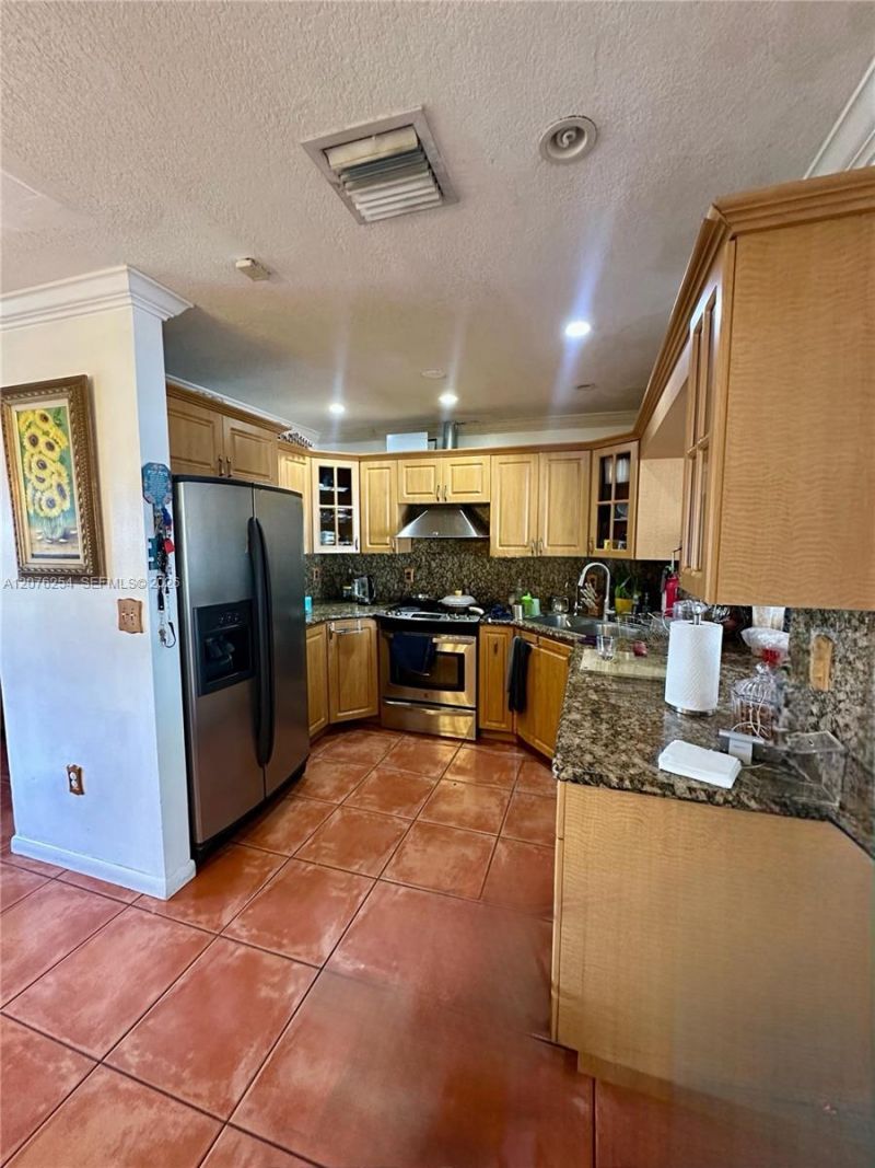 10330 Puerto Rico Dr , Cutler Bay, FL 33189 Photo