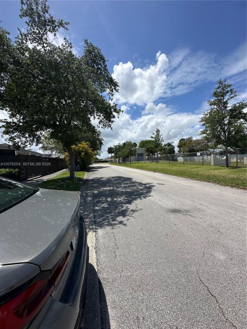 10330 Puerto Rico Dr , Cutler Bay, FL 33189 Photo