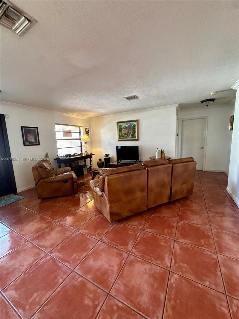10330 Puerto Rico Dr , Cutler Bay, FL 33189 Photo