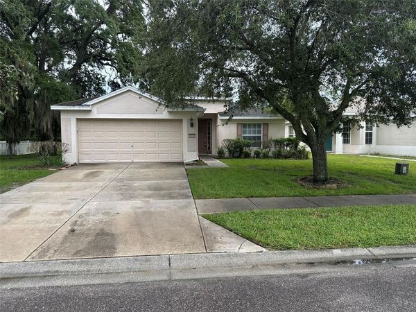 14757 WAKE ROBIN DRIVE , BROOKSVILLE, FL 34604