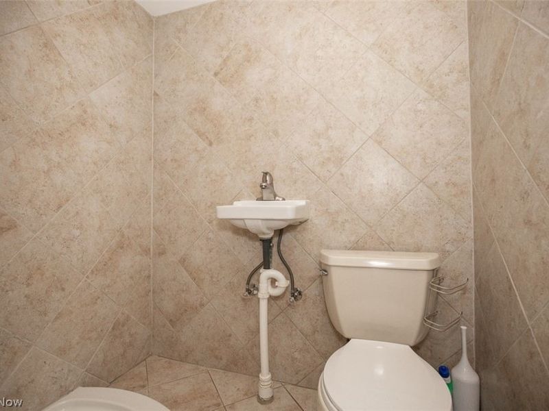 4855 Edsal Drive, Lyndhurst, OH 44124 Photo 29