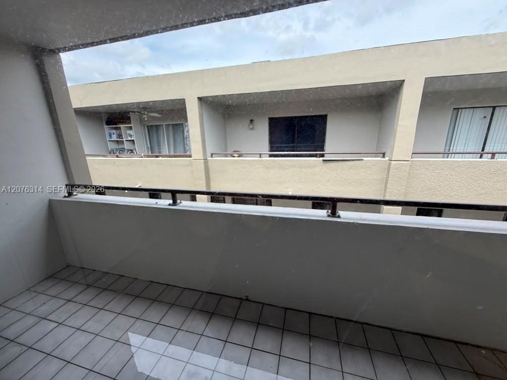 5 Olive Dr, Unit 13, Hialeah, FL 33010 Photo