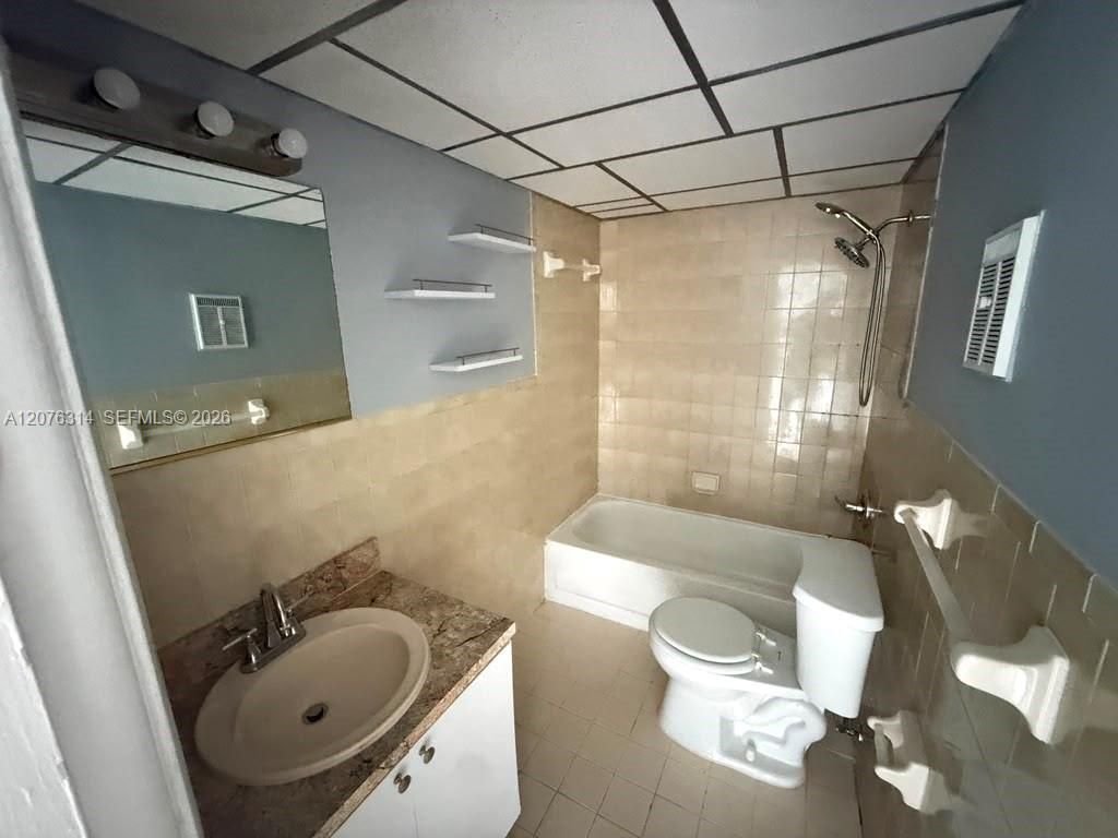 5 Olive Dr, Unit 13, Hialeah, FL 33010 Photo