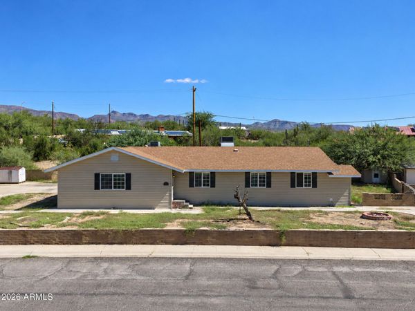 210 W VICTORIA Circle, Kearny, AZ 85137
