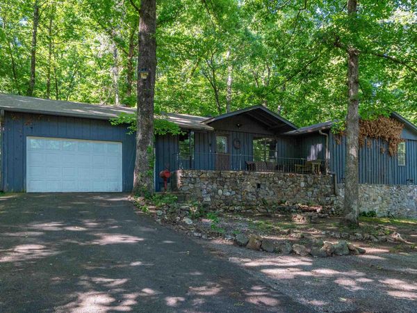 210 Lawrence Lane , Hot Springs, AR 71913