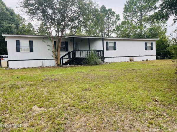 705 W Highway 90 , Bonifay, FL 32425
