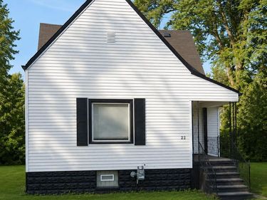22 E Charlotte Street, Ecorse, Mi 48229