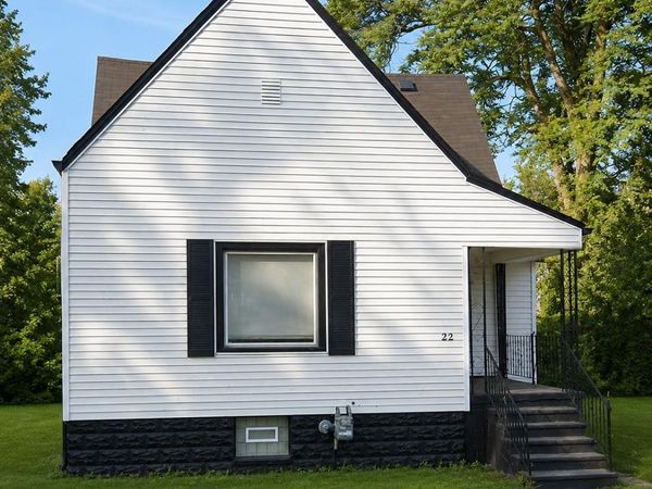22 E Charlotte Street, Ecorse, Mi 48229