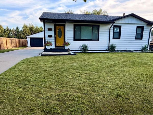 1912 Bourland Avenue, Waterloo, IA 50702