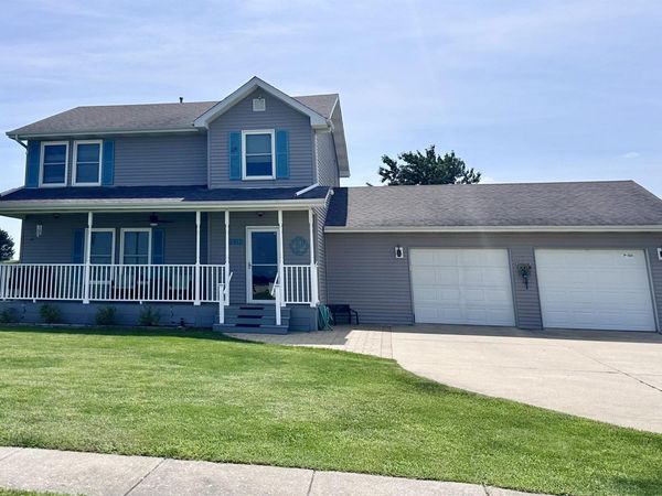 1911 Southbrooke Road, Jacksonville, IL 62650