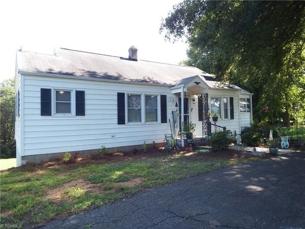 4466 US Highway 158 , Advance, NC 27006