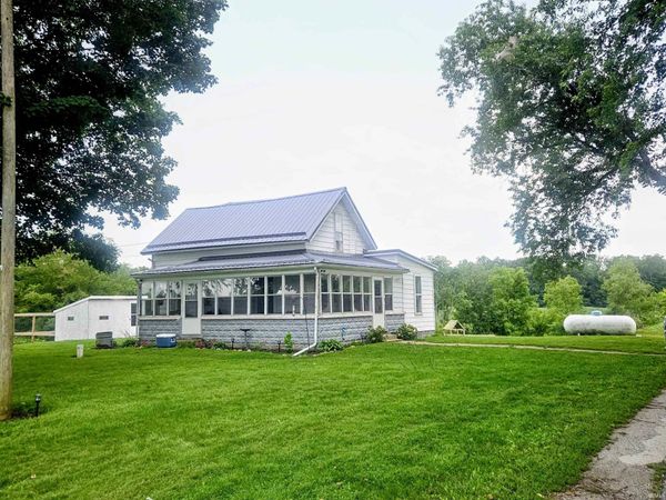 7037 E 1150 S Street, South Whitley, IN 46787