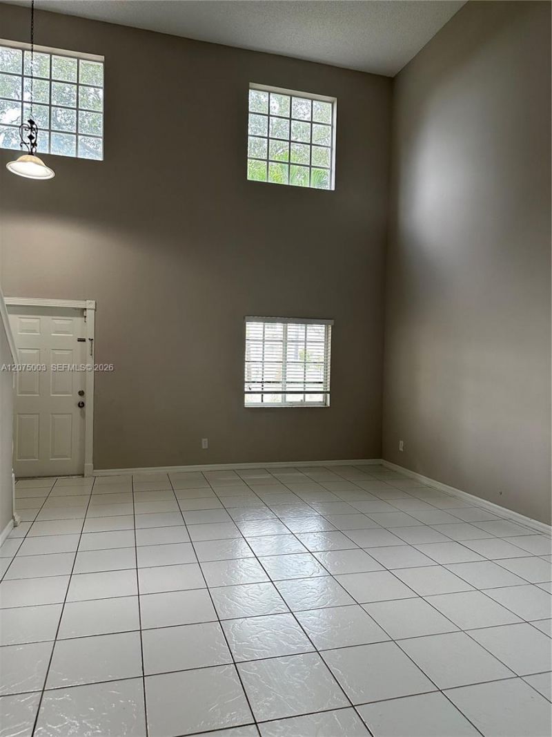 2403 SW 106th Ave, Miramar, FL 33025 Photo