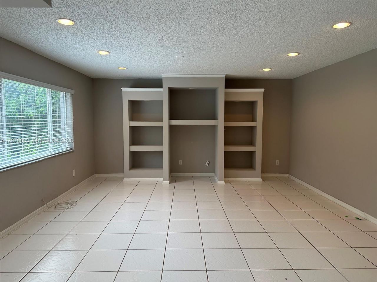 2403 SW 106th Ave, Miramar, FL 33025 Photo