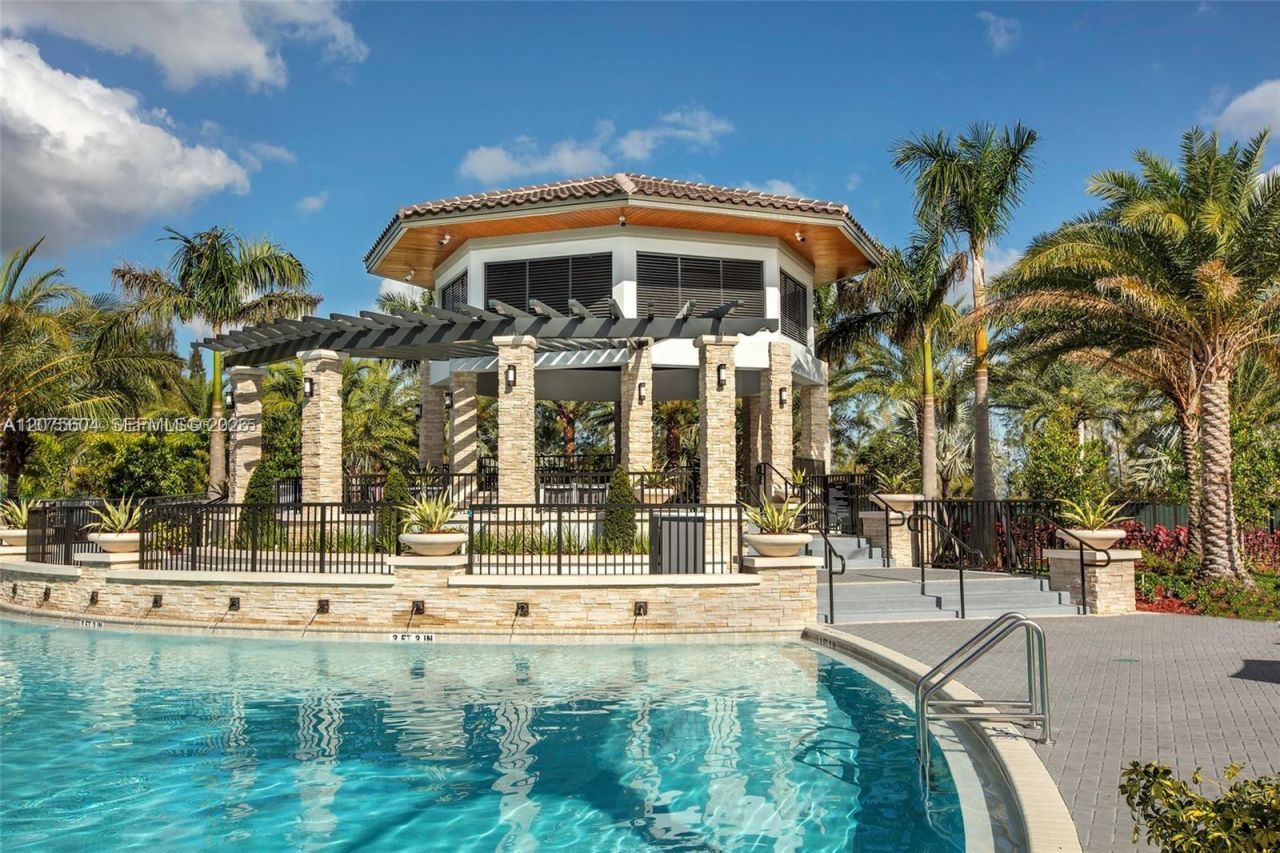 8945 NW 98th Ave , Doral, FL 33178 Photo
