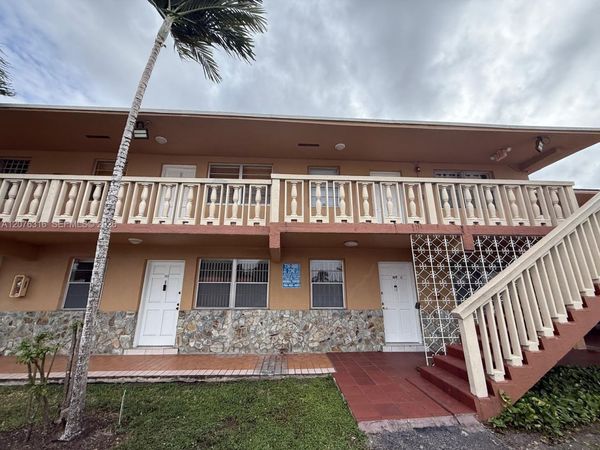 1154 W 35th St , Unit 223, Hialeah, FL 33012