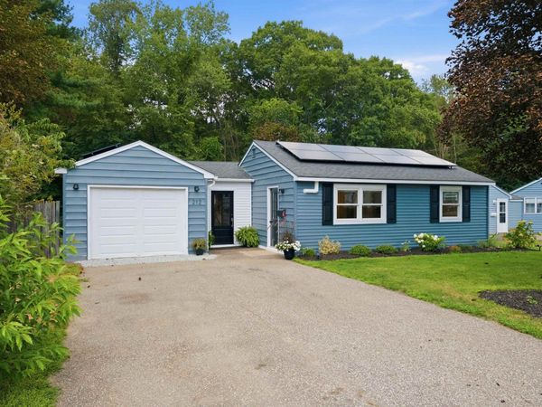 212 Holly Lane, Portsmouth, NH 03801