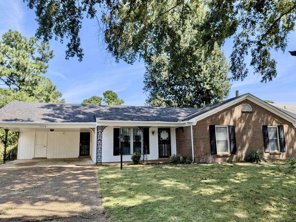 5352 HERITAGE DR, Memphis, TN 38115
