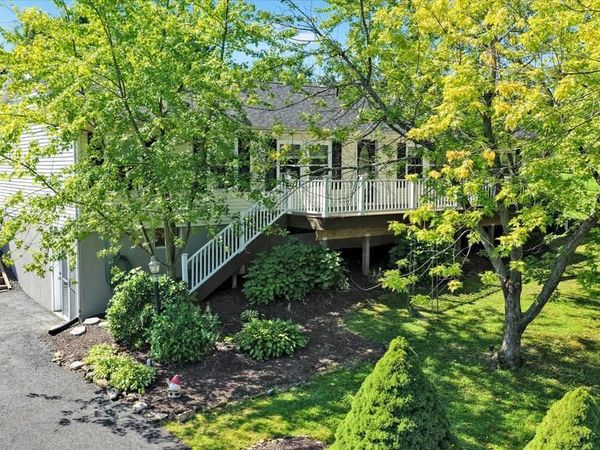 1290 RUNNING DEER DRIVE, AUBURN, PA 17922