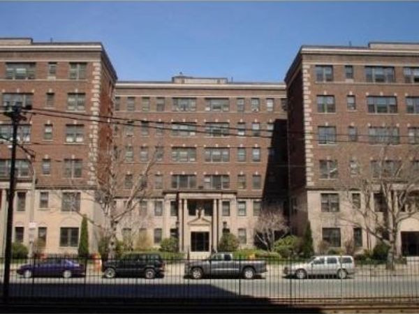 2001 Commonwealth Ave, Unit 6, Boston, MA 02135