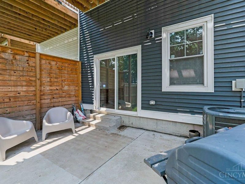 5814 Montgomery Road, Cincinnati, OH 45212 Photo 13