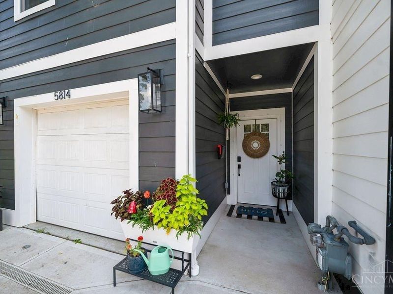 5814 Montgomery Road, Cincinnati, OH 45212 Photo 2