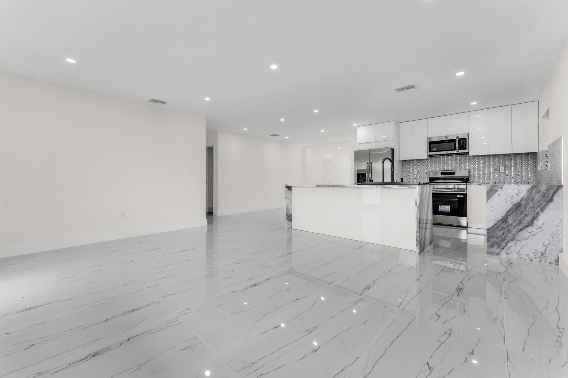 1252 NW 172nd Terrace, Miami Gardens, FL 33169 Photo