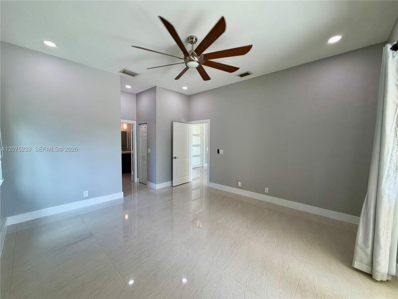 5600 SW 199th Ave , Pembroke Pines, FL 33332 Photo
