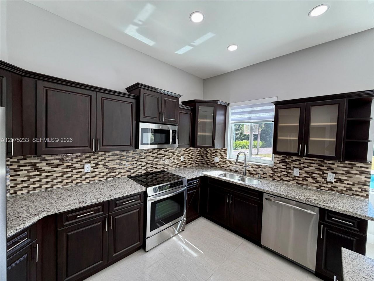 5600 SW 199th Ave , Pembroke Pines, FL 33332 Photo