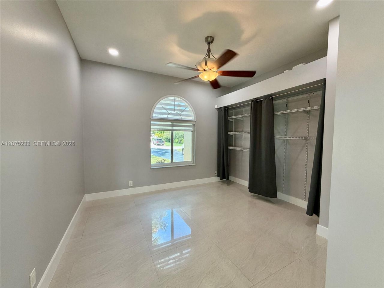 5600 SW 199th Ave , Pembroke Pines, FL 33332 Photo