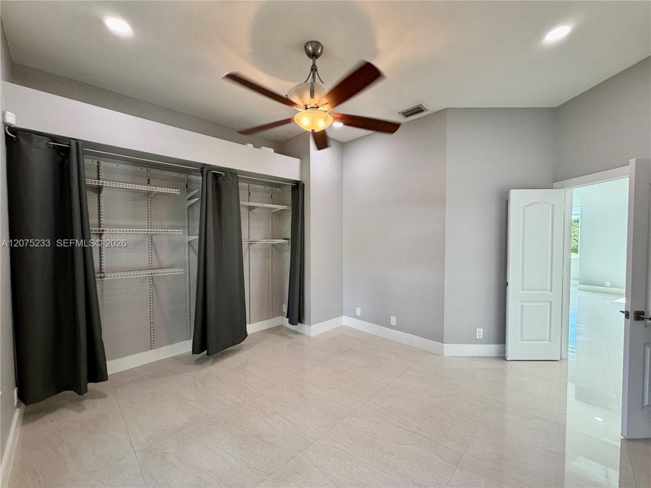 5600 SW 199th Ave , Pembroke Pines, FL 33332 Photo