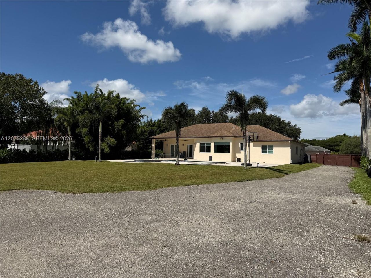 5600 SW 199th Ave , Pembroke Pines, FL 33332 Photo