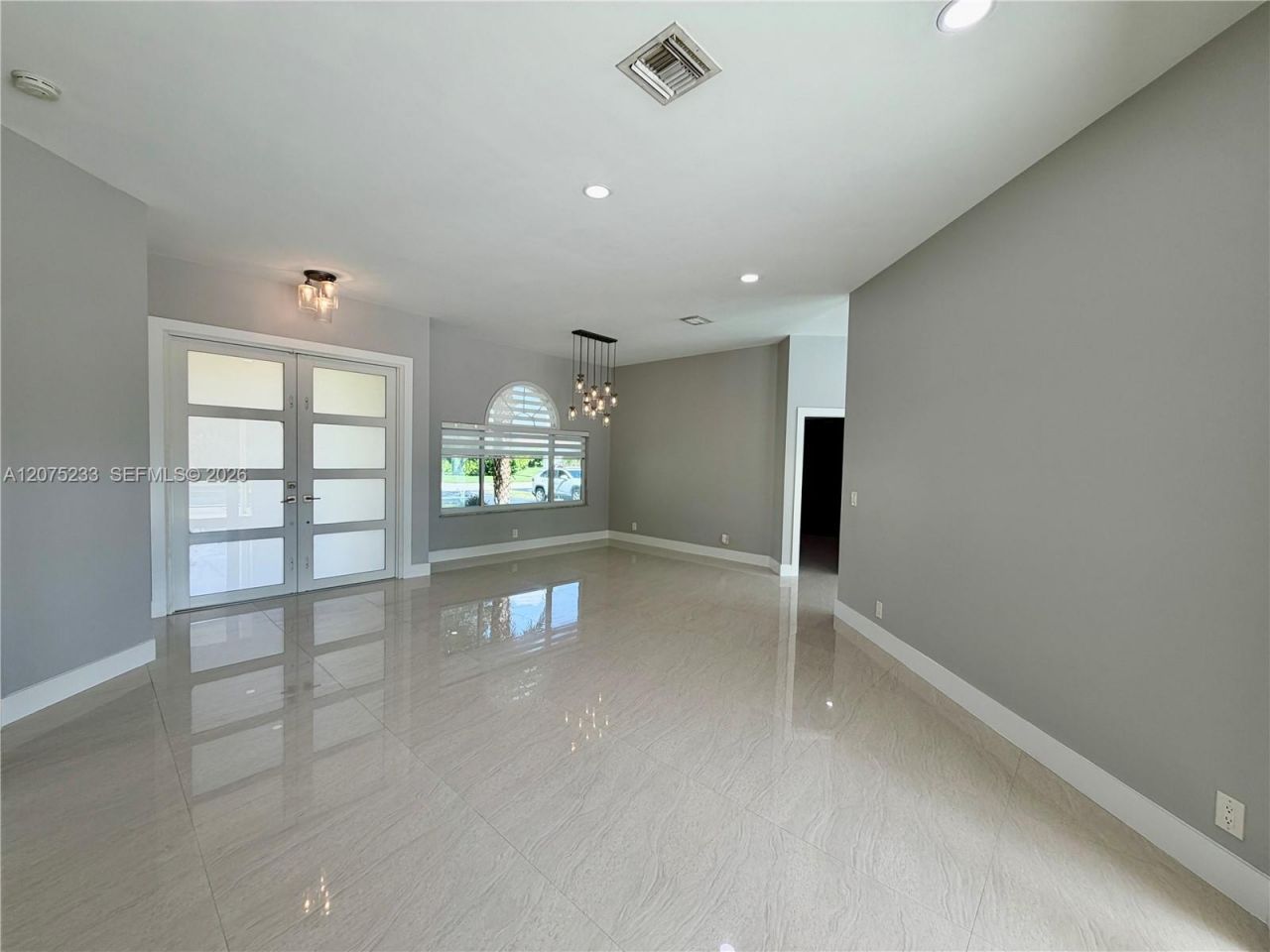 5600 SW 199th Ave , Pembroke Pines, FL 33332 Photo