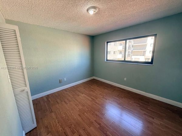 6950 W 6th Ave , Unit 225, Hialeah, FL 33014