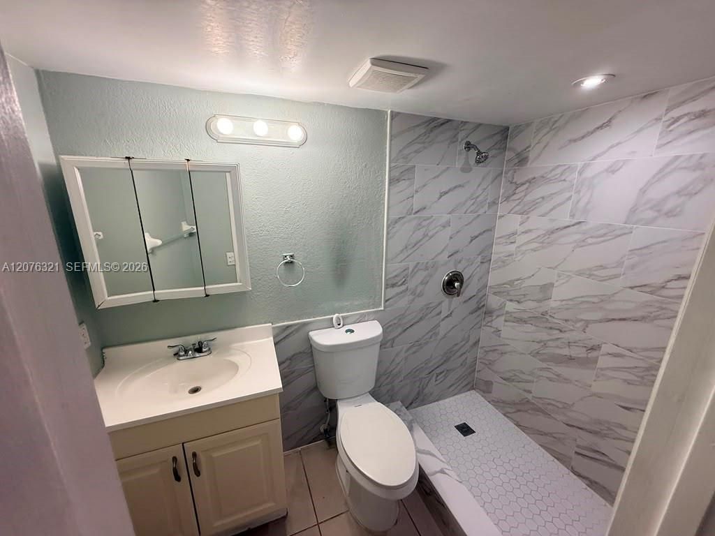 6950 W 6th Ave, Unit 225, Hialeah, FL 33014 Photo