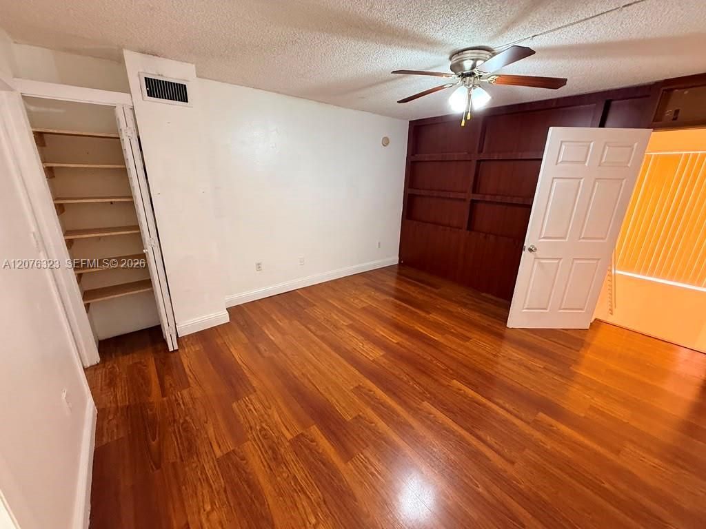 1300 W 47th Pl, Unit 216A, Hialeah, FL 33012 Photo