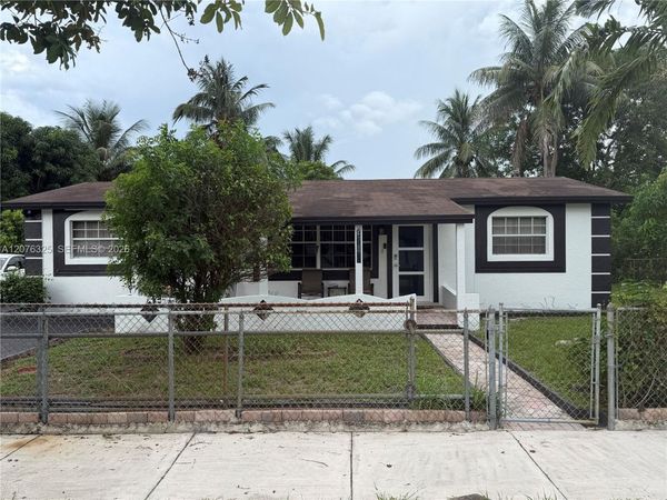 2240 NW 177th Ter, Miami Gardens, FL 33056