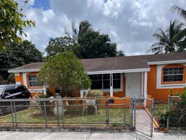 2240 NW 177th Ter , Miami Gardens, FL 33056