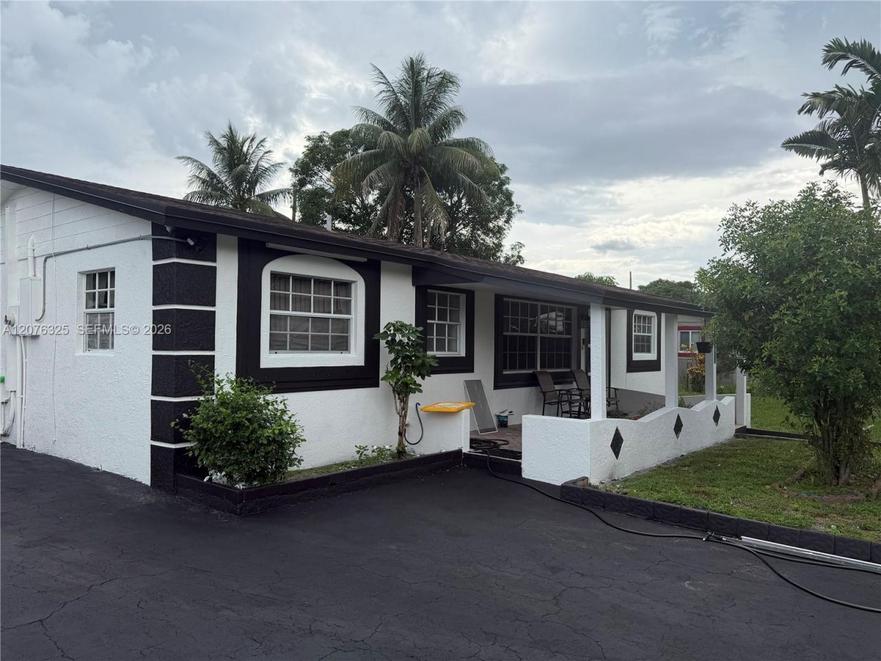 2240 NW 177th Ter, Miami Gardens, FL 33056 Photo